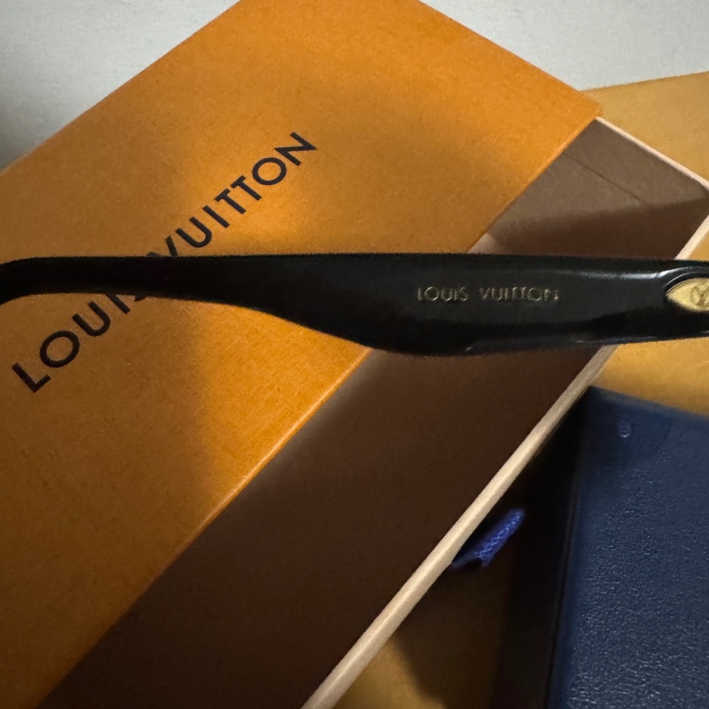 Louis Vuitton script square sunglasses - image 6